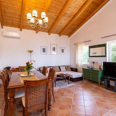 Superior Fiva With Sea View, Pool And Free Parking *