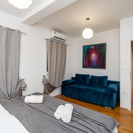 Superior Fiva With Sea View, Pool And Free Parking * Mlini