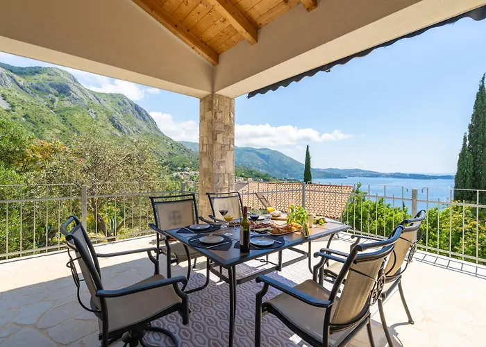 Superior Fiva With Sea View, Pool And Free Parking * Mlini