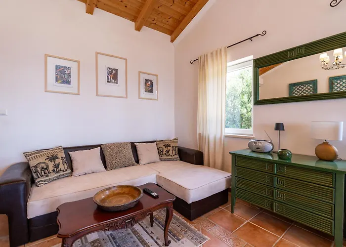 Apartmán Superior Fiva With Sea View, Pool And Free Parking *