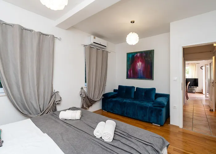 Superior Fiva With Sea View, Pool And Free Parking * Mlini