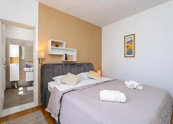 Superior Fiva With Sea View, Pool And Free Parking *