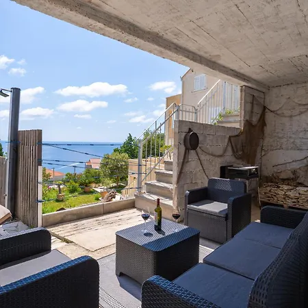 Lägenhet Superior Fiva With Sea View, Pool And Free Parking Mlini