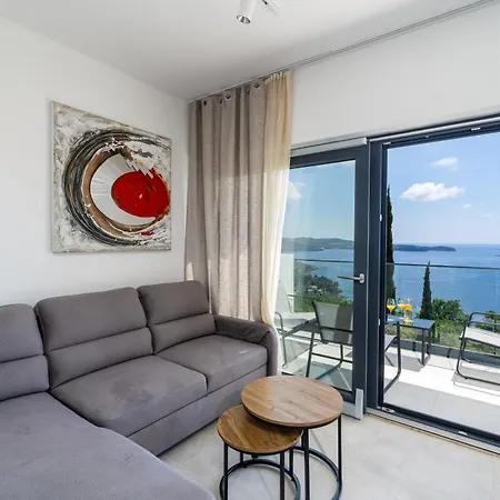 Superior Fiva With Sea View, Pool And Free Parking *