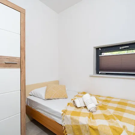 Apartment Superior Fiva With Sea View, Pool And Free Parking *