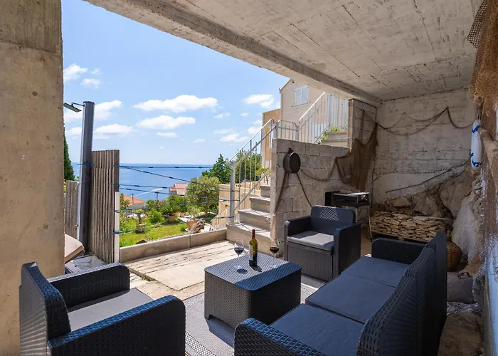 Lägenhet Superior Fiva With Sea View, Pool And Free Parking Mlini