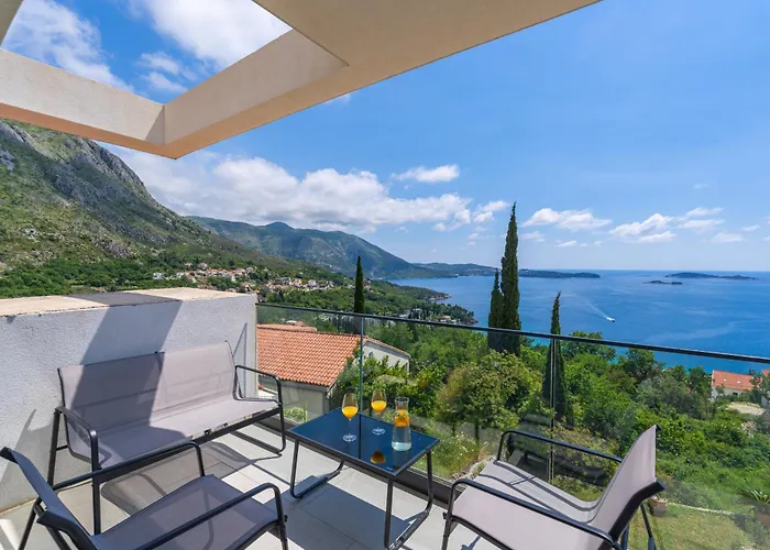 Lägenhet Superior Fiva With Sea View, Pool And Free Parking *