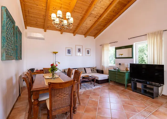 Superior Fiva With Sea View, Pool And Free Parking *